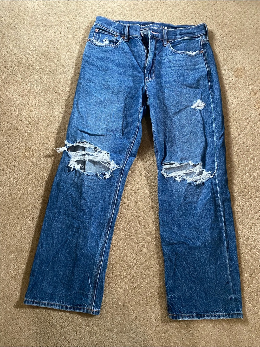 American Eagle Outfitters women’s  Blue Distressed Straight Jeans
